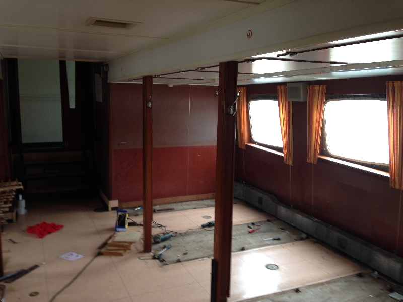 Sitzbänke sind ausgebaut 2014 Sitzbänke sind ausgebaut 2014